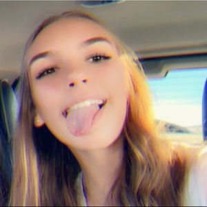 Meet your Posher, Kaylie